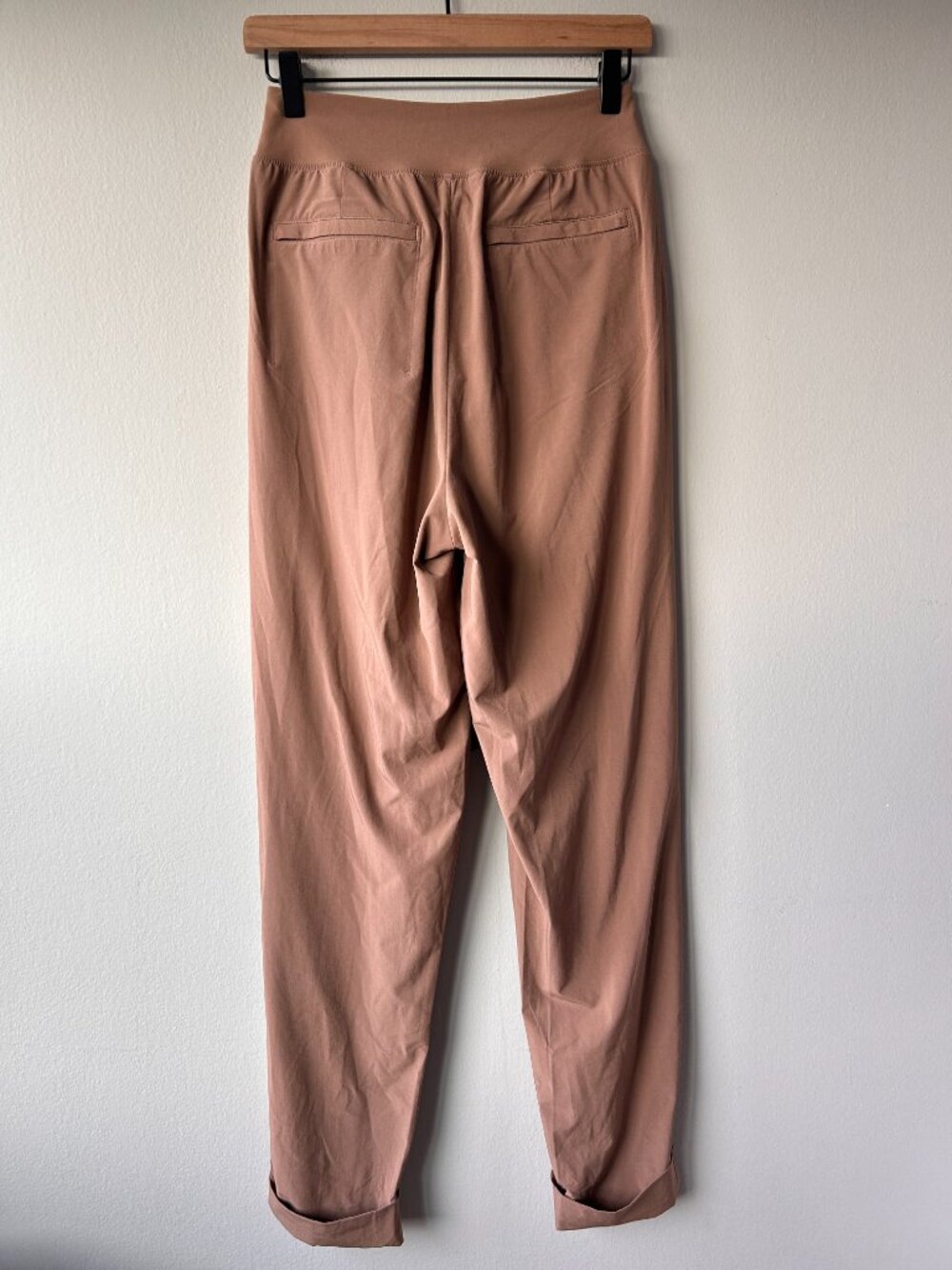 Athleta Skyline Pant II High Rise Tie Waist Cuffed Pants Hearth Rose Size 4 - Picture 3 of 7